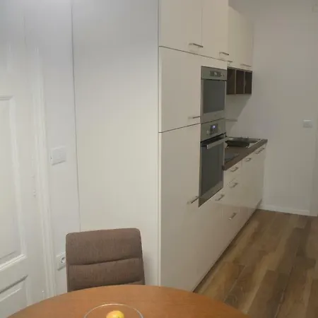 Amalia Apartment